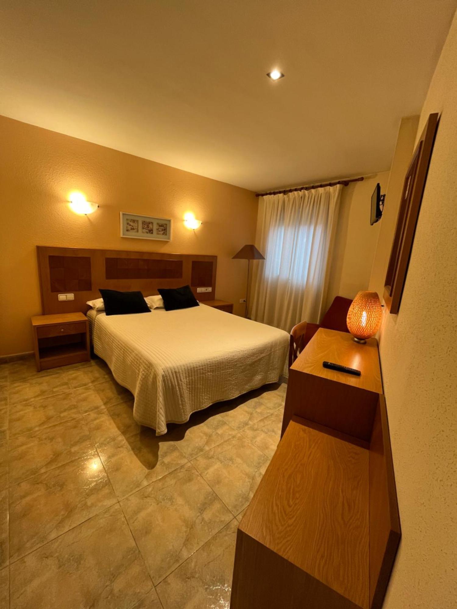 Hostal Azul El Molar Exteriér fotografie